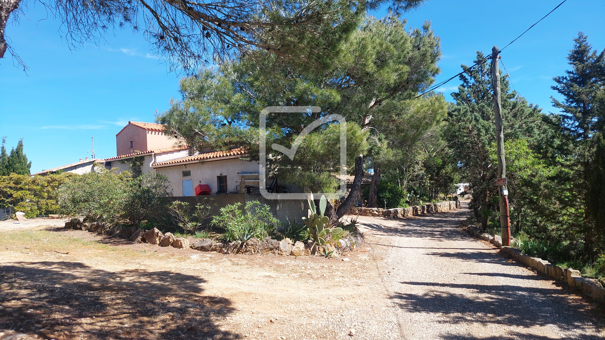 Maison à vendre à Treilles, 195 m², 6 pièces – photo 2 sur 20