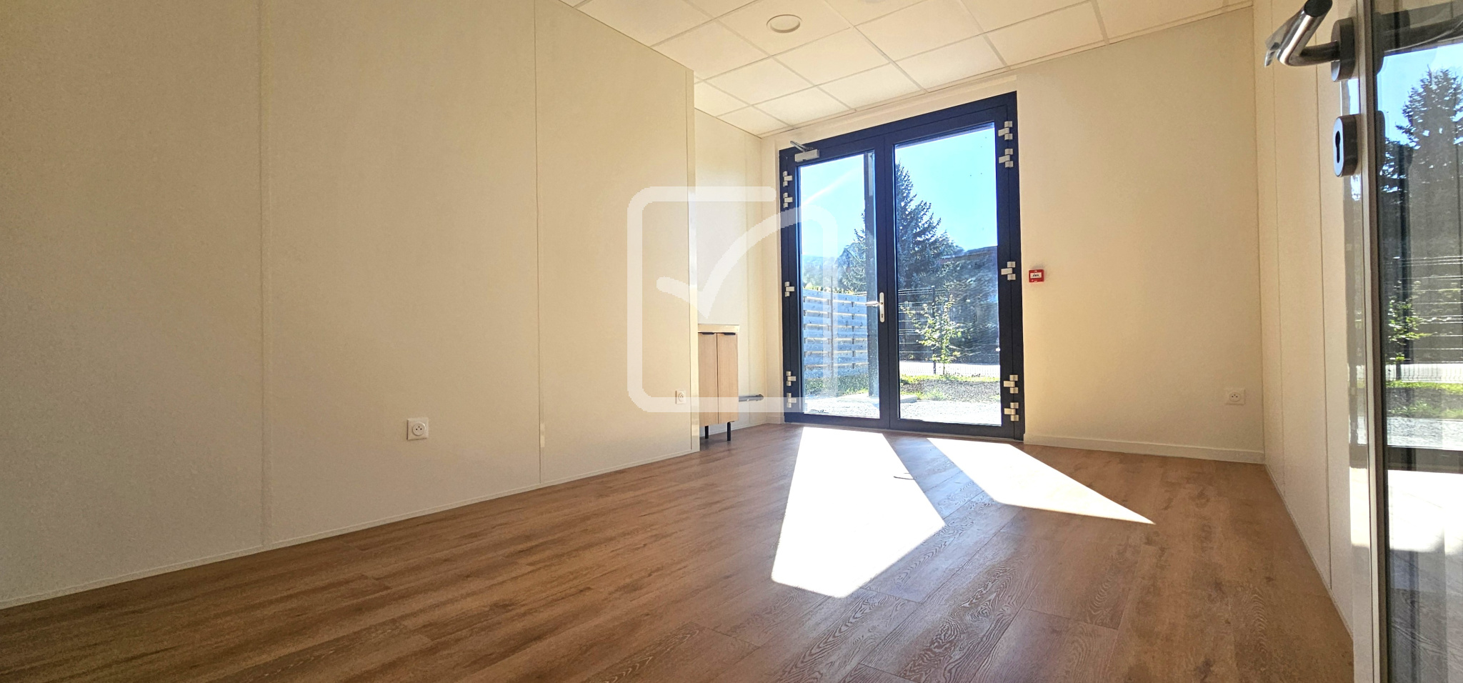 Bureau à louer à Baisieux, 16 m² – photo 1 sur 3
