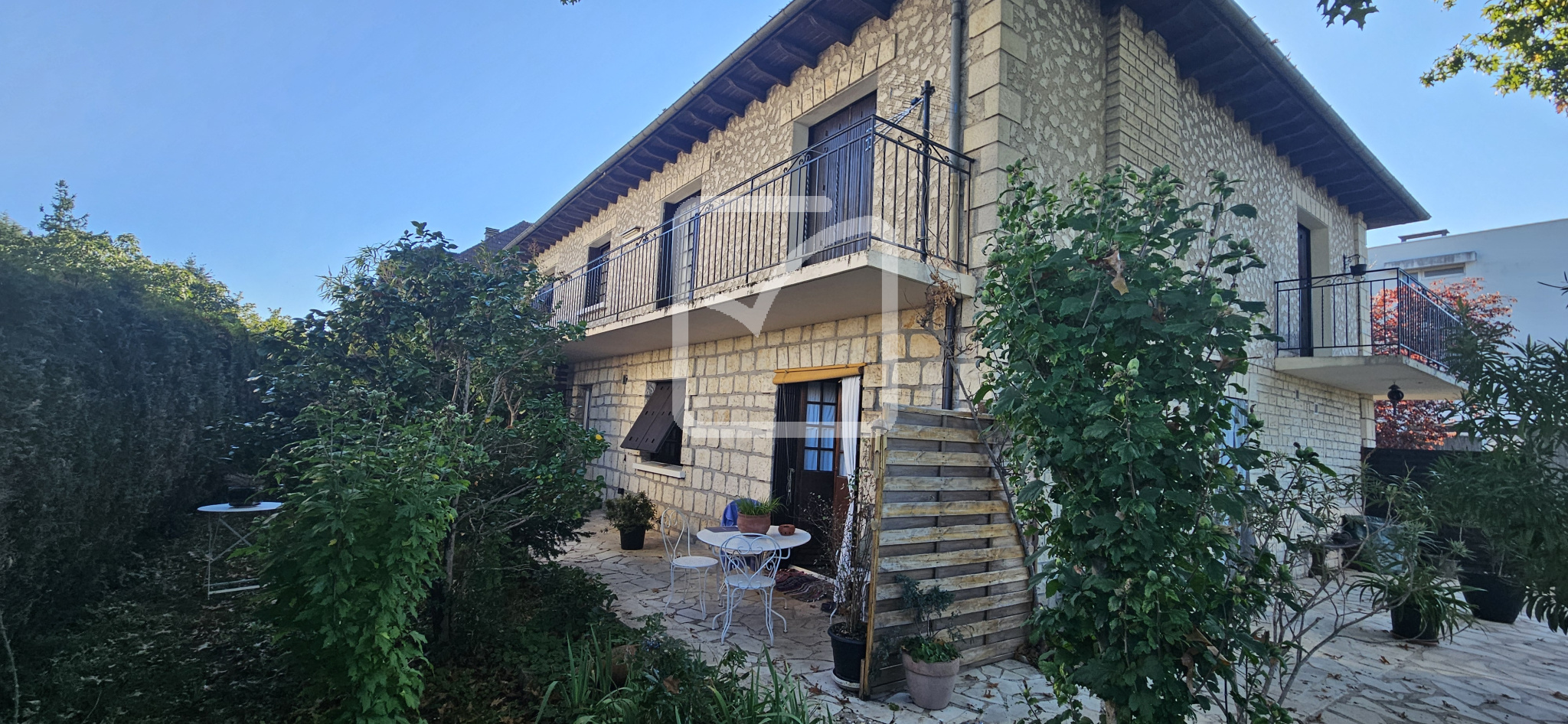 Maison à vendre à Brive la gaillarde, 244 m², 8 pièces – photo 2 sur 13
