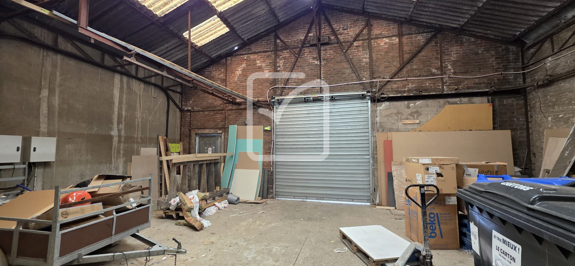 Local commercial à louer à Dunkerque, 500 m² – photo 1 sur 2