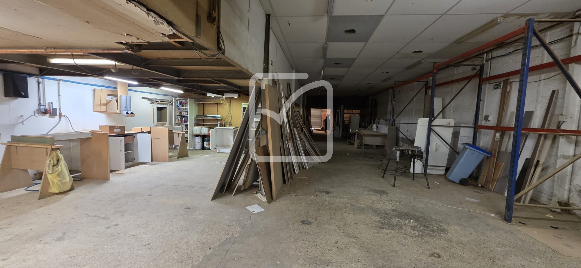 Local commercial à louer à Dunkerque, 500 m² – photo 2 sur 2